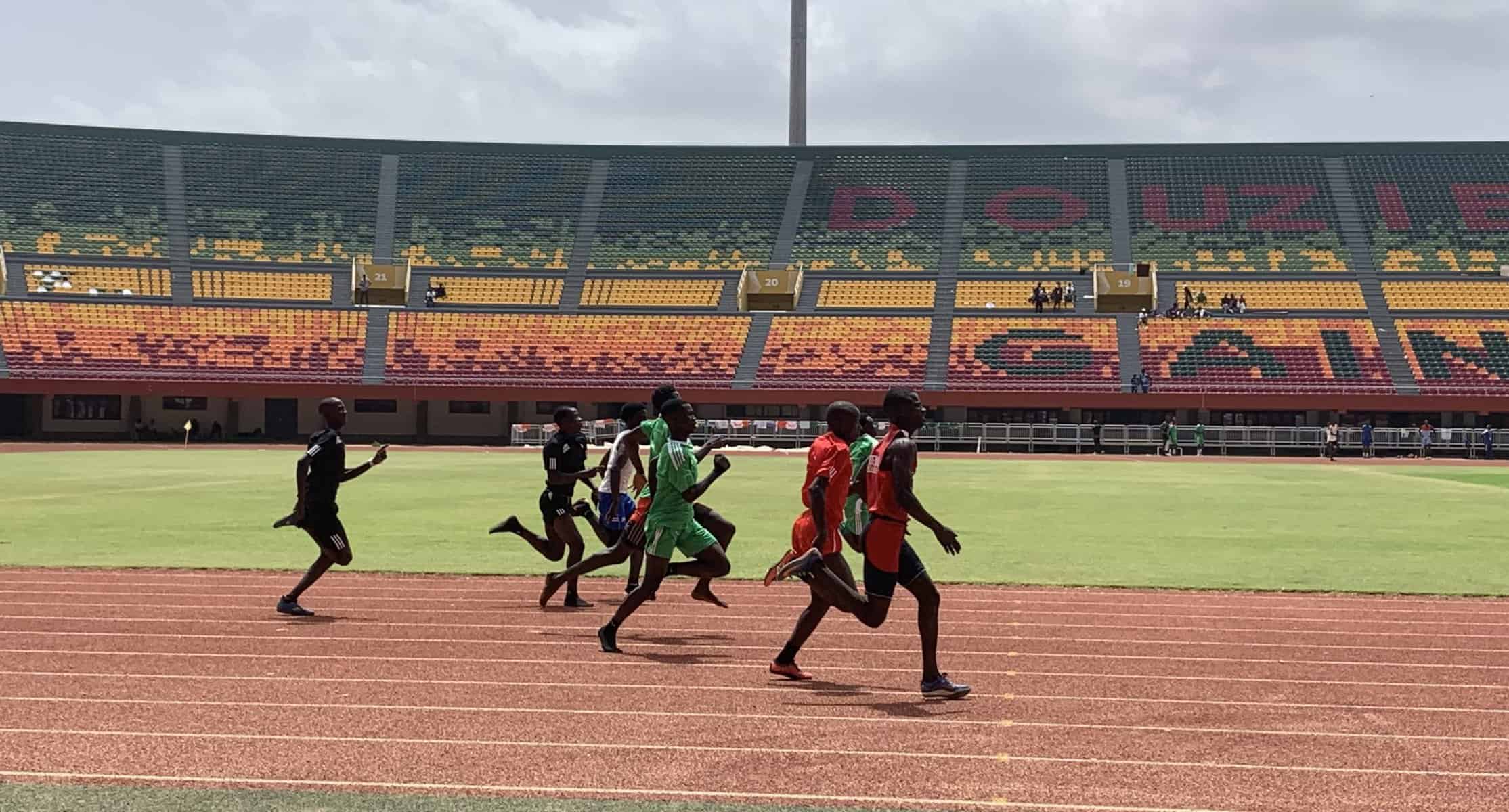 FENSCO 2025 – Athlétisme (Garçons) : Les finalistes du 100 m connus avec la fusée de Rufisque Ababacar Sy ! - wiwsport FENSCO 2025 – Athlétisme (Garçons) : Les finalistes du 100 m connus avec la fusée de Rufisque Ababacar Sy ! - wiwsport