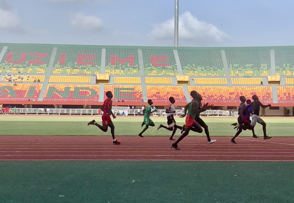 FENSCO - Athlétisme (100m Garçons) : Serigne Ababacar Sy (Rufisque) remporte la médaille d’or - wiwsport FENSCO - Athlétisme (100m Garçons) : Serigne Ababacar Sy (Rufisque) remporte la médaille d’or - wiwsport