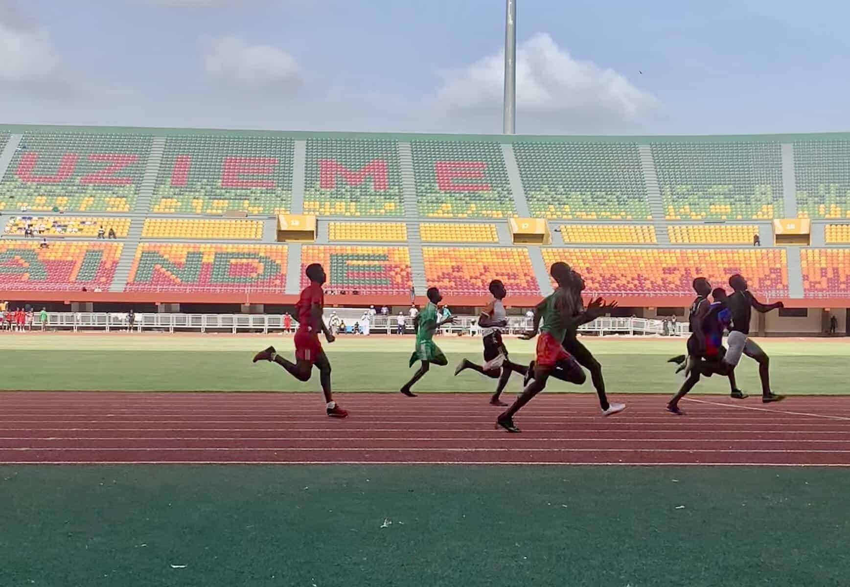 FENSCO - Athlétisme (100m Garçons) : Serigne Ababacar Sy (Rufisque) remporte la médaille d’or - wiwsport FENSCO - Athlétisme (100m Garçons) : Serigne Ababacar Sy (Rufisque) remporte la médaille d’or - wiwsport