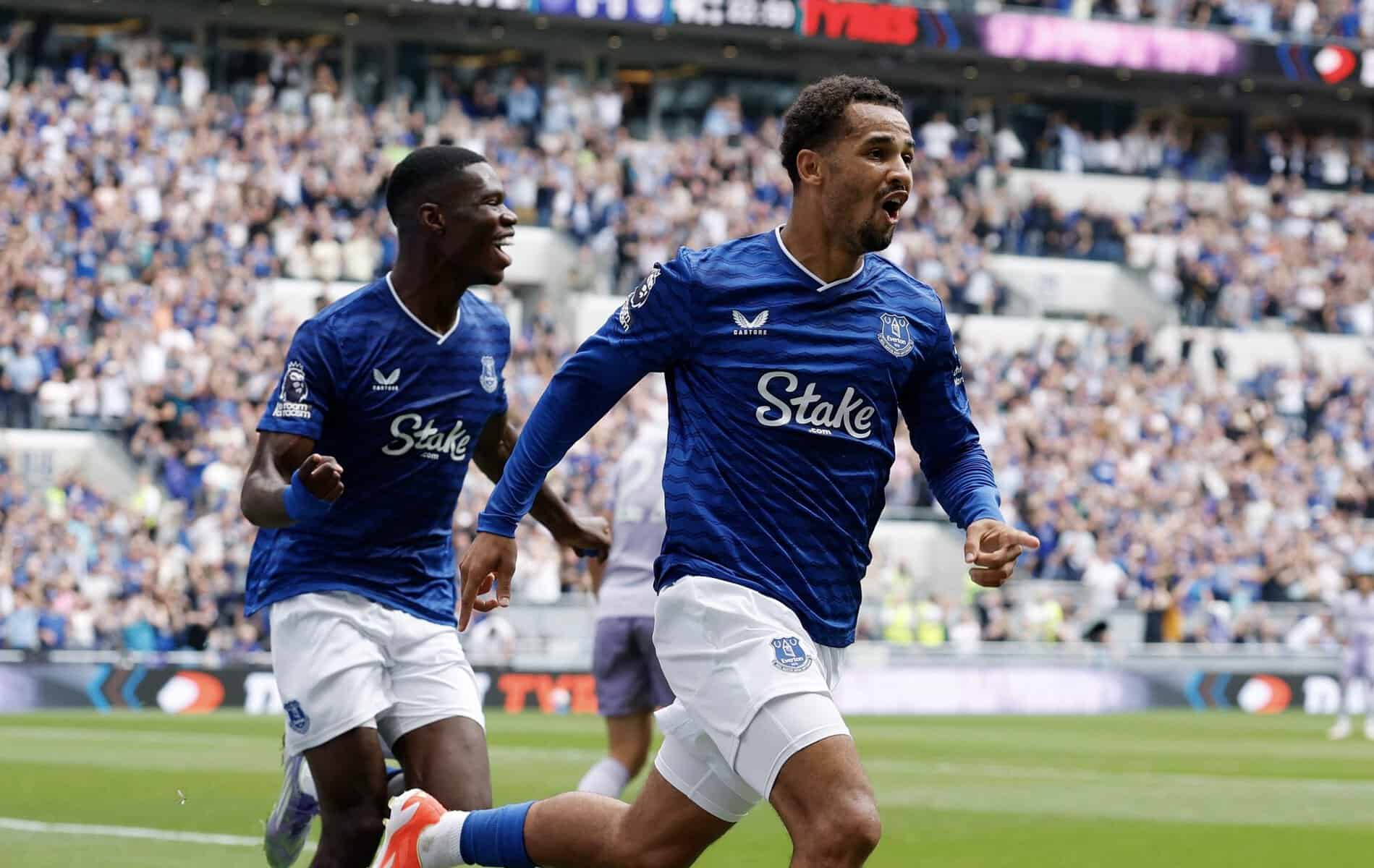 Premier League : (vidéo) Iliman Ndiaye marque à nouveau face à Wolverhampton - wiwsport Premier League : (vidéo) Iliman Ndiaye marque à nouveau face à Wolverhampton - wiwsport
