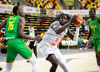 Afrobasket Angola 2025 : Les Lions derrière le Mali à la pause (35-43) - wiwsport