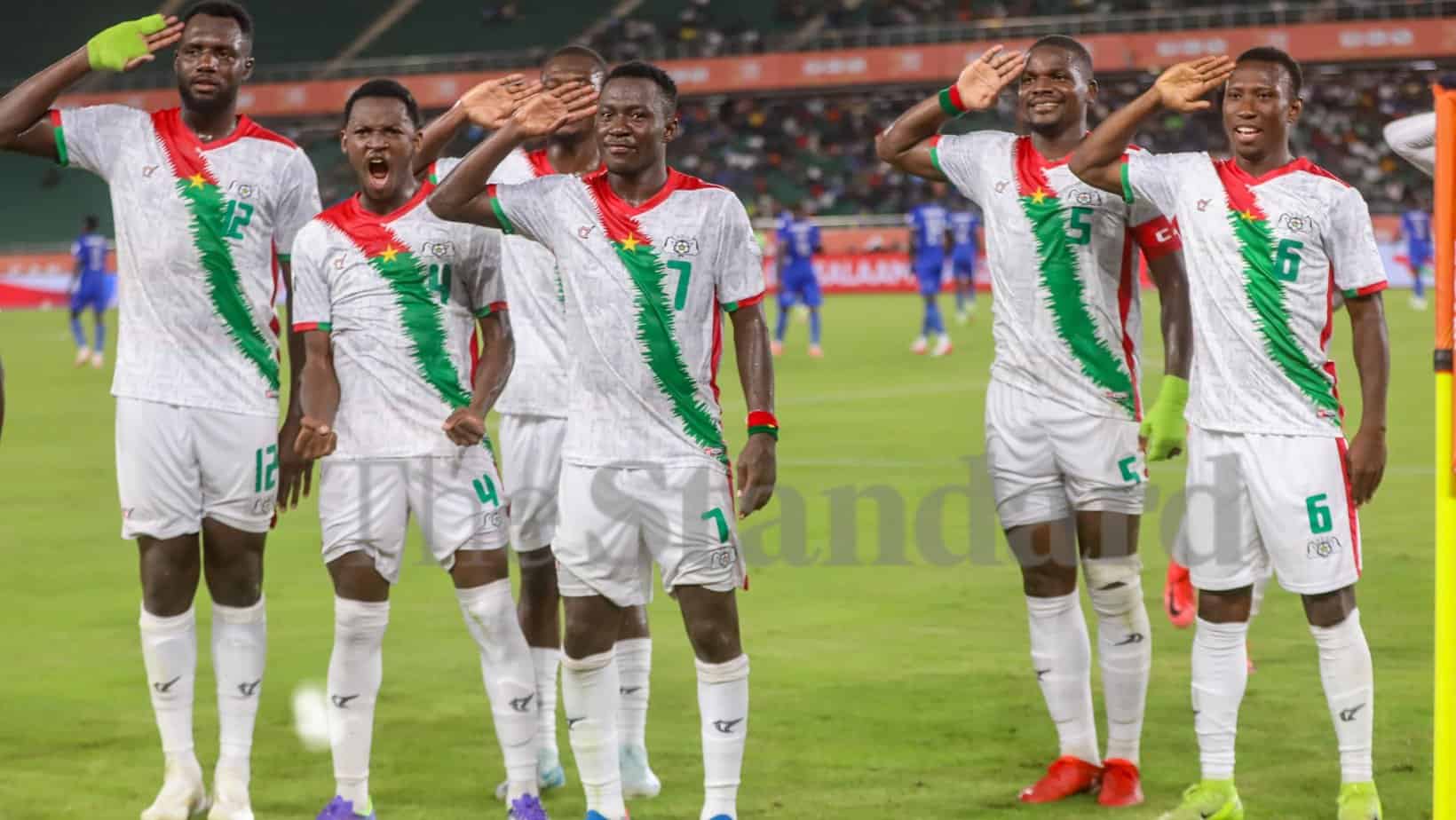 CHAN 2025 : Battu d’entrée, le Burkina Faso se relance en s’imposant 4-2 face à la Centrafrique - wiwsport CHAN 2025 : Battu d’entrée, le Burkina Faso se relance en s’imposant 4-2 face à la Centrafrique - wiwsport