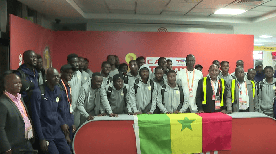 CHAN 2025 : Les Lions ont rejoint Kampala où ils affronteront l’Ouganda en quart de finale - wiwsport