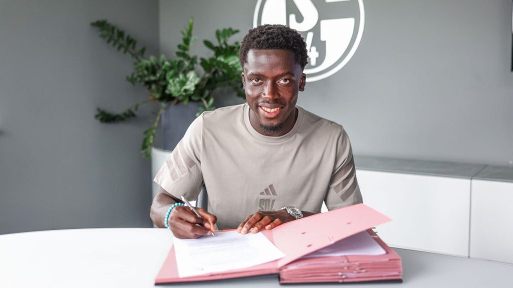 Mercato : Schalke 04 s'offre Christian Gomis - wiwsport Mercato : Schalke 04 s'offre Christian Gomis - wiwsport