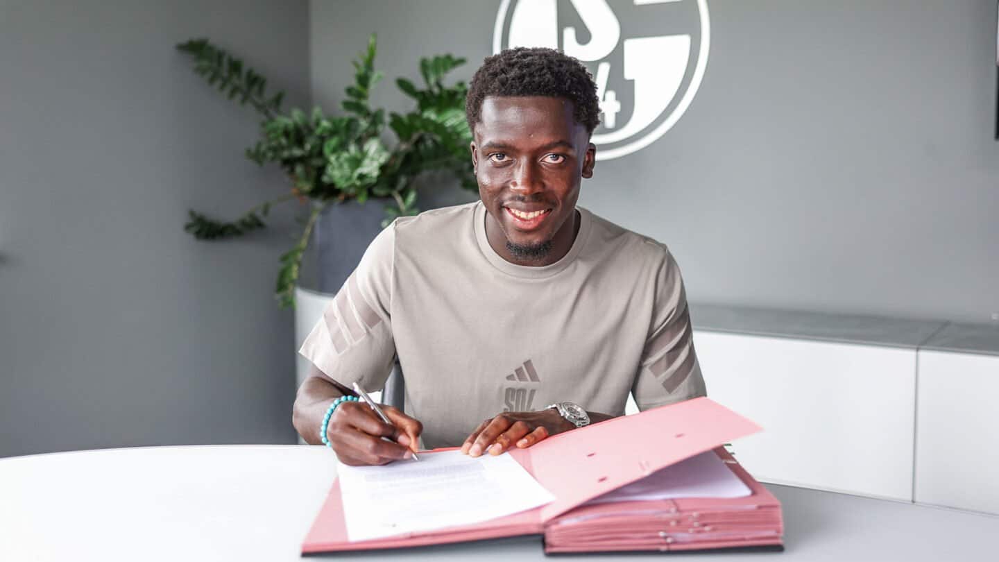 Mercato : Schalke 04 s'offre Christian Gomis - wiwsport Mercato : Schalke 04 s'offre Christian Gomis - wiwsport