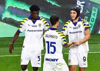 PARMA, ITALY - SEPTEMBER 29: Mateo Pellegrino of Parma Calcio 1913 celebrates after scoring his team's second goal during the Serie A match between Parma Calcio 1913 and Torino FC at Stadio Ennio Tardini on September 29, 2025 in Parma, Italy. (Photo by Parma Calcio 1913/Parma Calcio 1913 via Getty Images)