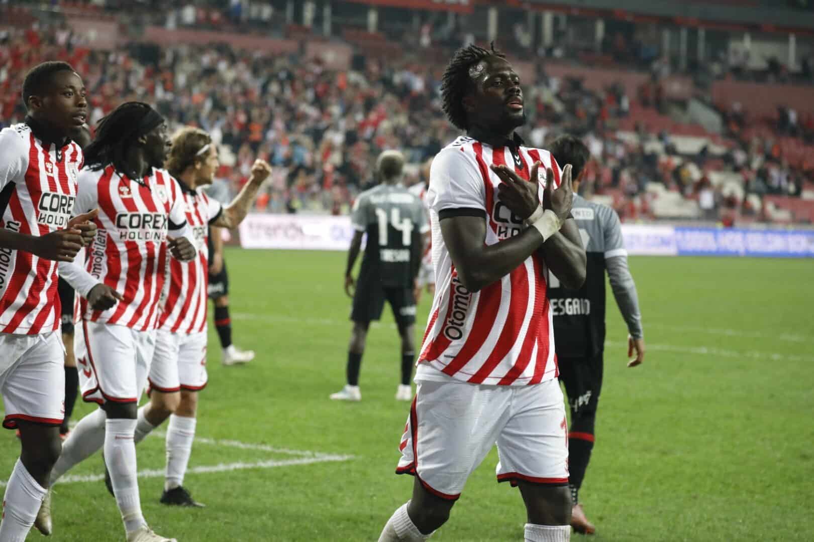 Süper Lig : Chérif Ndiaye marque son premier but avec Samsunspor, vainqueur du Fatih Karagümrük - wiwsport Süper Lig : Chérif Ndiaye marque son premier but avec Samsunspor, vainqueur du Fatih Karagümrük - wiwsport