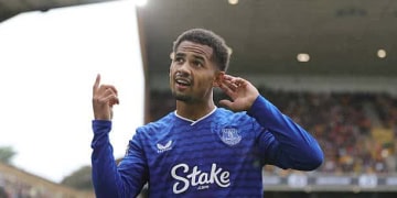 WOLVERHAMPTON, ENGLAND - AUGUST 30: Iliman Ndiaye of Everton celebrates after scoring their 2nd goal during the Premier League match between Wolverhampton Wanderers and Everton at Molineux on August 30, 2025 in Wolverhampton, England. (Photo by Simon Stacpoole/Offside/Offside via Getty Images)