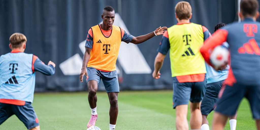 Bundesliga : Premier entraînement de Nicolas Jackson avec le Bayern ! - wiwsport Bundesliga : Premier entraînement de Nicolas Jackson avec le Bayern ! - wiwsport