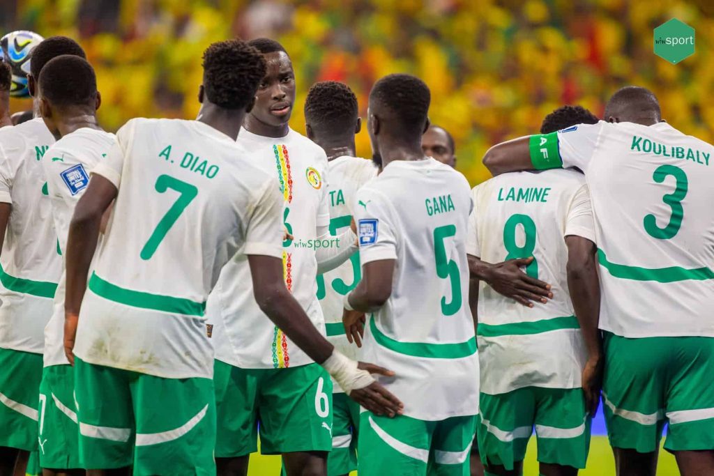 Équipe Nationale du Sénégal : Milieu de terrain décimé, les solutions qui s’offrent à Pape Bouna Thiaw ! - wiwsport Équipe Nationale du Sénégal : Milieu de terrain décimé, les solutions qui s’offrent à Pape Bouna Thiaw ! - wiwsport