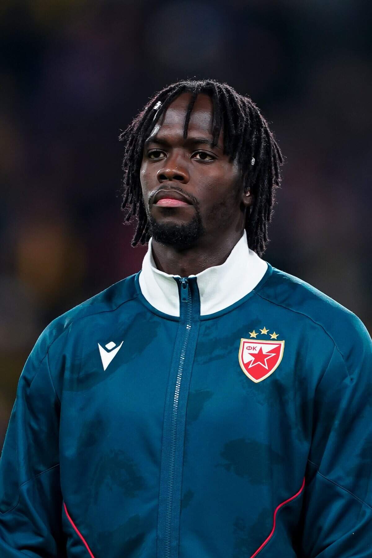 Mercato : Chérif Ndiaye a failli signer au Paris FC - wiwsport BERN, SWITZERLAND - JANUARY 29: Cherif Ndiaye of Crvena Zvezda poses during the Champions League anthem prior to the UEFA Champions League 2024/25 League Phase MD8 match between BSC Young Boys and FK Crvena Zvezda at Stadion Wankdorf on January 29, 2025 in Bern, Switzerland. (Photo by Daniela Porcelli/Getty Images)