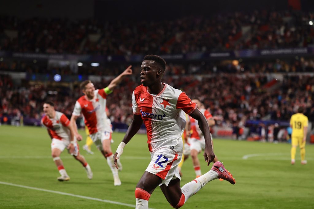 Ligue des Champions : Le Slavia Prague concède le nul contre Bodø/Glimt malgré le doublé de Youssoupha Mbodji - wiwsport Ligue des Champions : Le Slavia Prague concède le nul contre Bodø/Glimt malgré le doublé de Youssoupha Mbodji - wiwsport