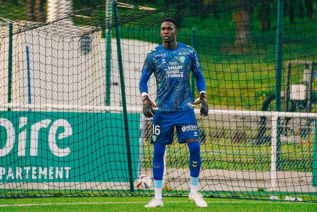 Mercato : Le Jaraaf recrute Boubacar Fall (Saint-Etienne) - wiwsport Mercato : Le Jaraaf recrute Boubacar Fall (Saint-Etienne) - wiwsport