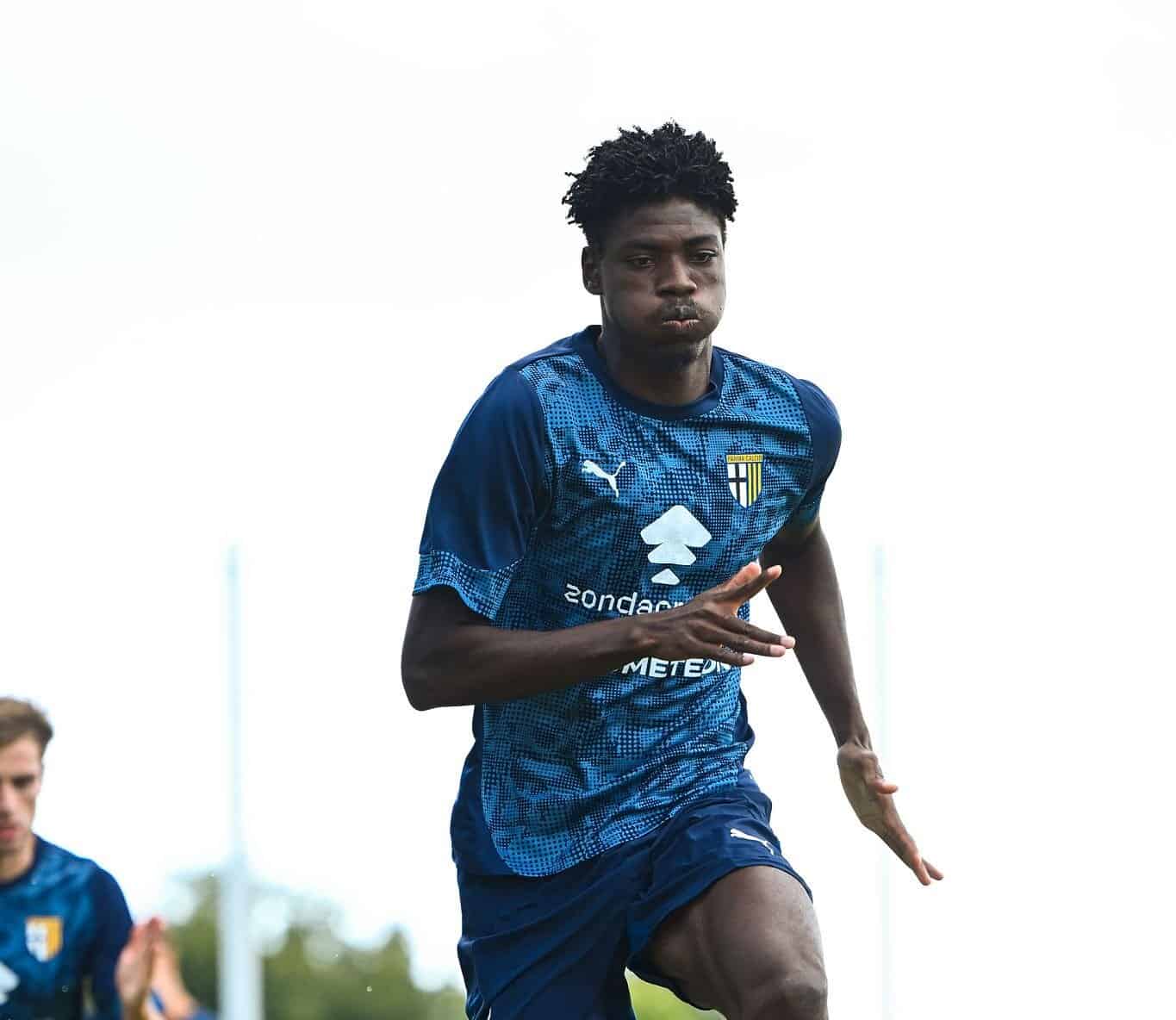 Serie A : Abdoulaye Niakhaté Ndiaye titulaire contre Cagliari pour ses débuts avec Parme - wiwsport Serie A : Abdoulaye Niakhaté Ndiaye titulaire contre Cagliari pour ses débuts avec Parme - wiwsport