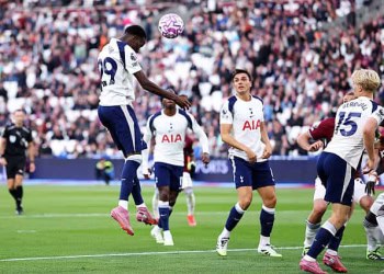 Premier League : Pape Matar Sarr ouvre le score pour Tottenham face à West Ham (vidéo) - wiwsport