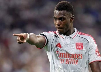 Ligue 1 : Avec un grand Moussa Niakhaté, l'OL se reprend en battant Angers - wiwsport