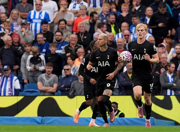 Premier League : Tottenham sauve le nul face à Brighton - wiwsport Premier League : Tottenham sauve le nul face à Brighton - wiwsport