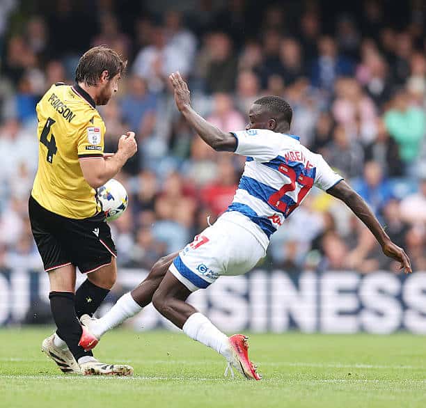 Championship : Queens Park Rangers d'Amadou Mbengue enchaîne contre Stoke City - wiwsport Championship : Queens Park Rangers d'Amadou Mbengue enchaîne contre Stoke City - wiwsport