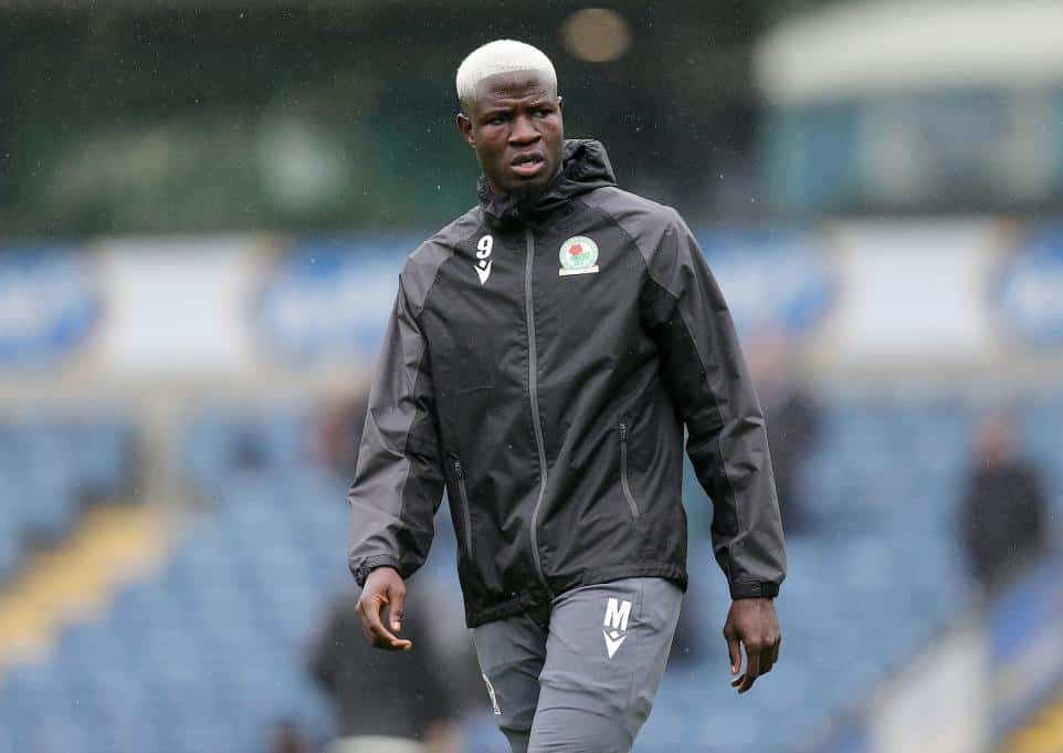 Blackburn Rovers : Valerien Ismael maintient sa confiance en Makhtar Gueye - wiwsport Blackburn Rovers : Valerien Ismael maintient sa confiance en Makhtar Gueye - wiwsport