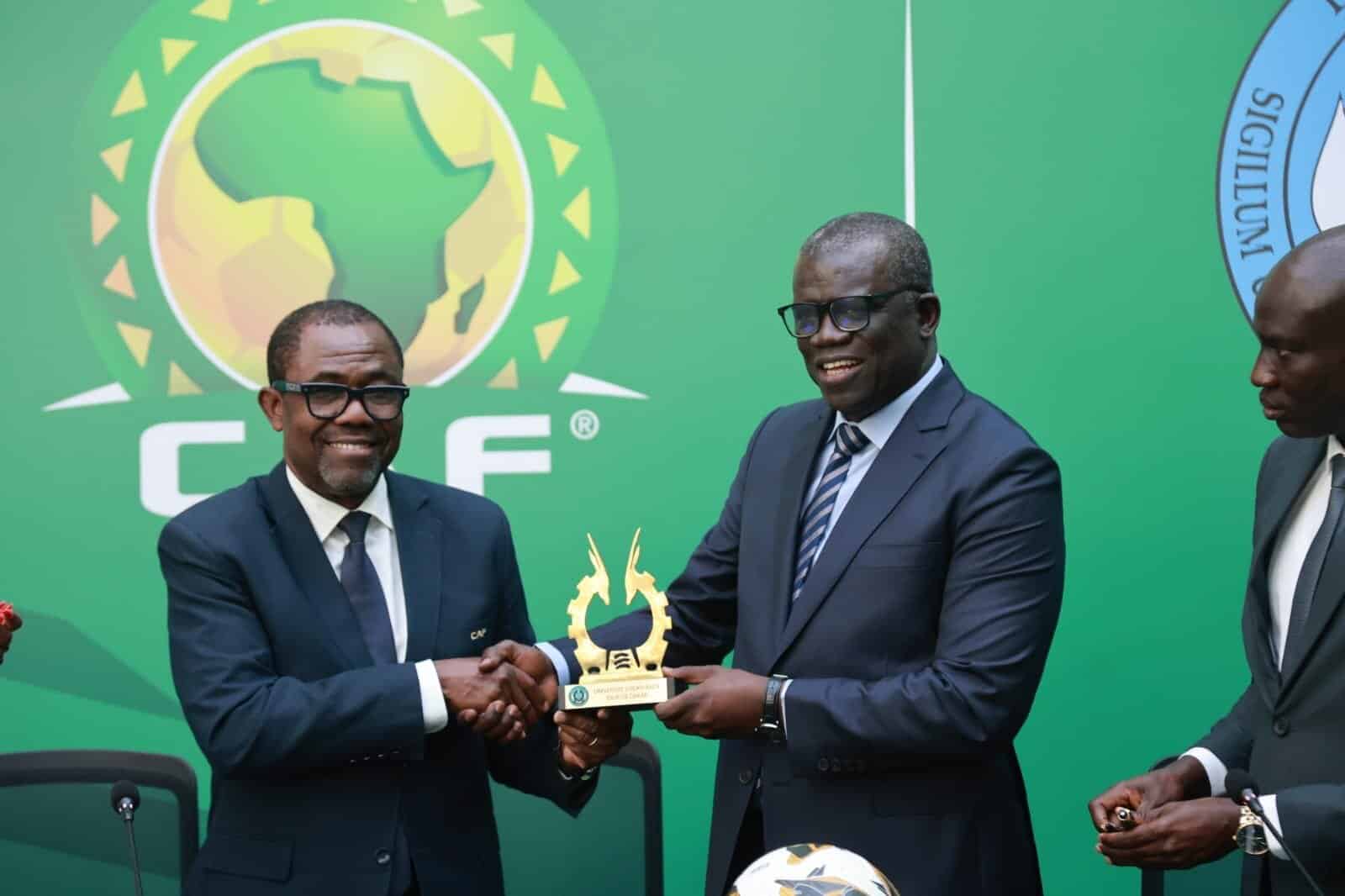 L’Université Cheikh Anta Diop et la CAF s’allient pour professionnaliser le football africain ! - wiwsport