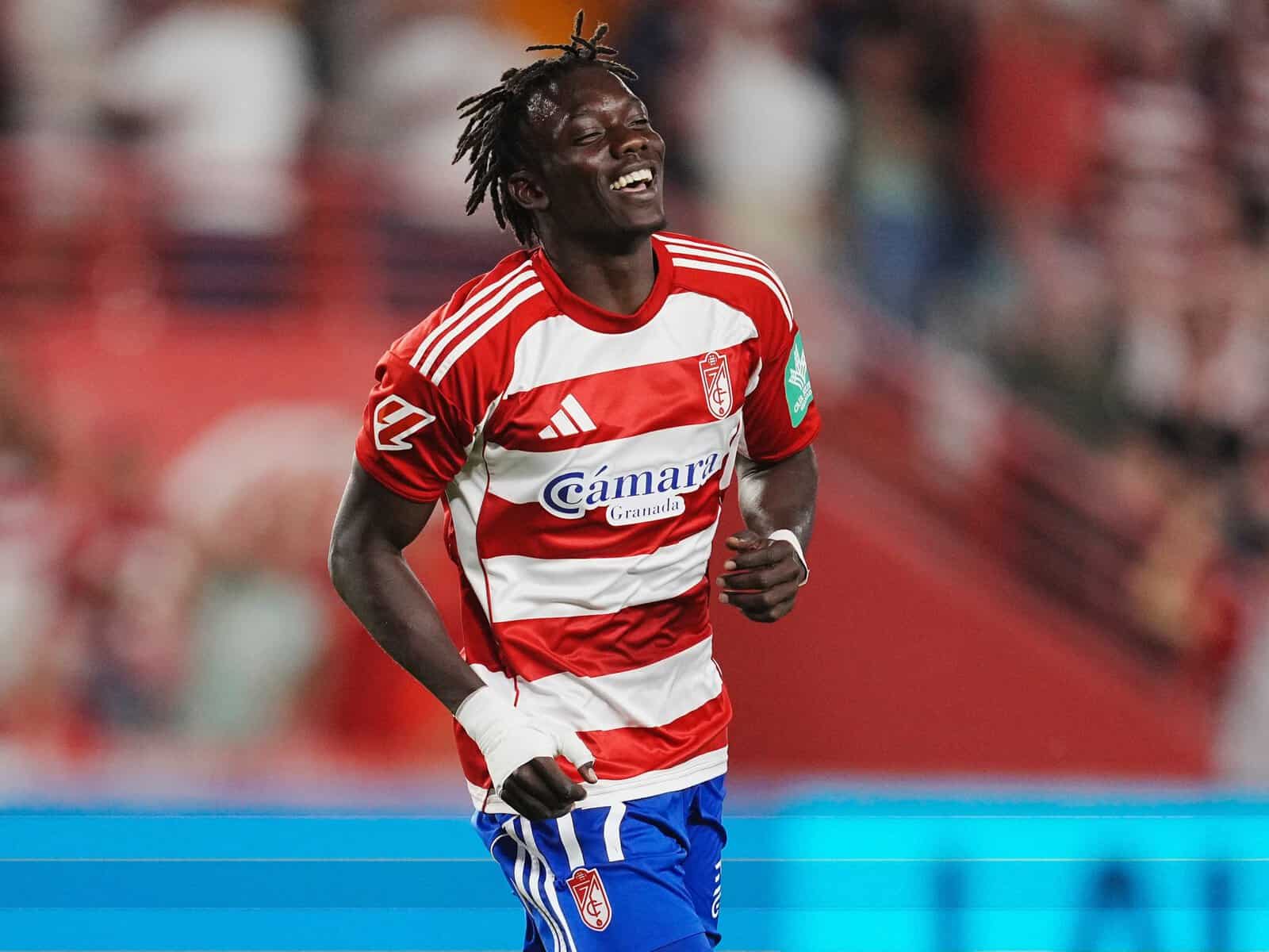 LaLiga 2 : Granada cartonne la Real Sociedad B avec un doublé de Souleymane Faye - wiwsport LaLiga 2 : Granada cartonne la Real Sociedad B avec un doublé de Souleymane Faye - wiwsport