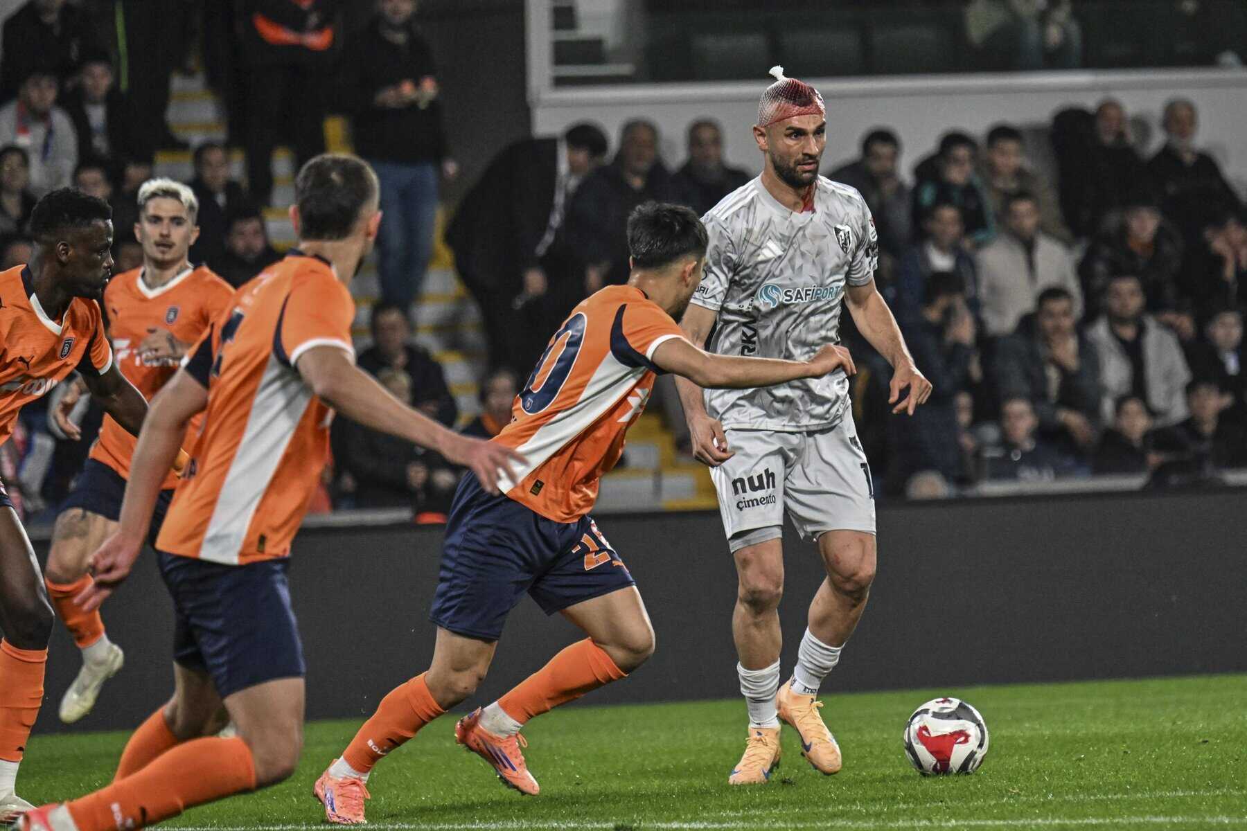 Süper Lig : Başakşehir d'Ousseynou Ba enchaîne contre Kocaelispor - wiwsport Süper Lig : Başakşehir d'Ousseynou Ba enchaîne contre Kocaelispor - wiwsport