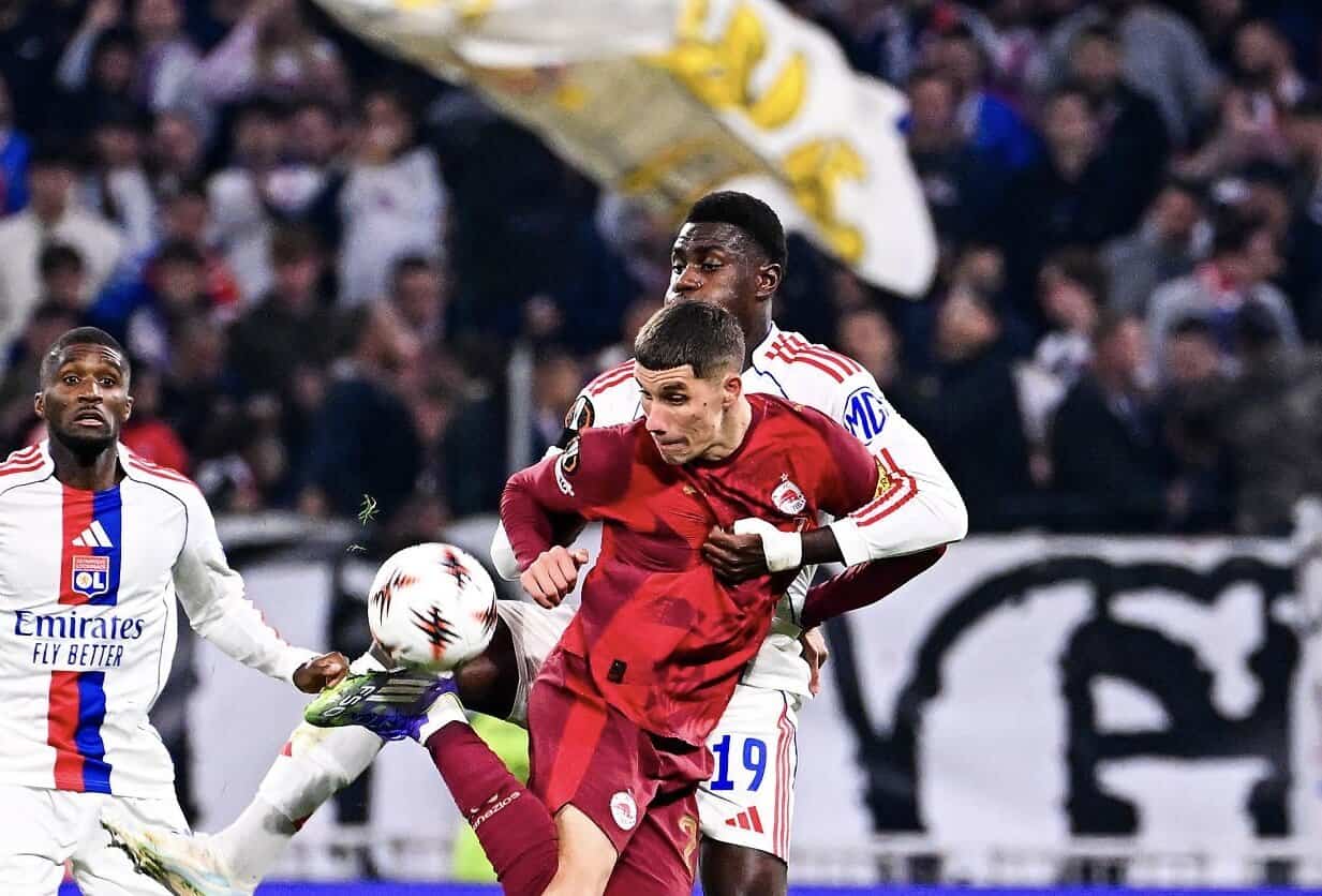 Petar RATKOV of Salzburg and Moussa NIAKHATE of Lyon during the UEFA Europa League match between Lyon and Salzburg at Groupama Stadium on October 2, 2025 in Lyon, France. (Photo by Sandra Ruhaut/Icon Sport via Getty Images)