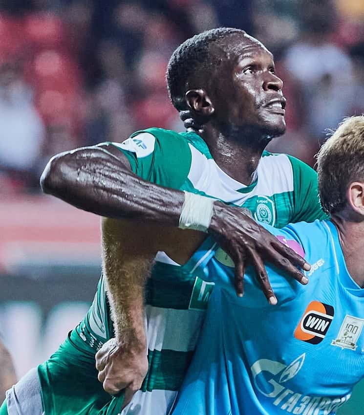 Russie : Ousmane Ndong et Eduard Spertsyan réconciliés, l’affaire officiellement close - wiwsport Russie : Ousmane Ndong et Eduard Spertsyan réconciliés, l’affaire officiellement close - wiwsport