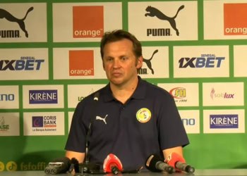Teddy Pellerin (Entraineur adjoint) : "Pape Thiaw est souffrant depuis 24 heures, il est toujours fiévreux et il s'excuse de ne pas pouvoir se présenter en conférence de presse" - wiwsport