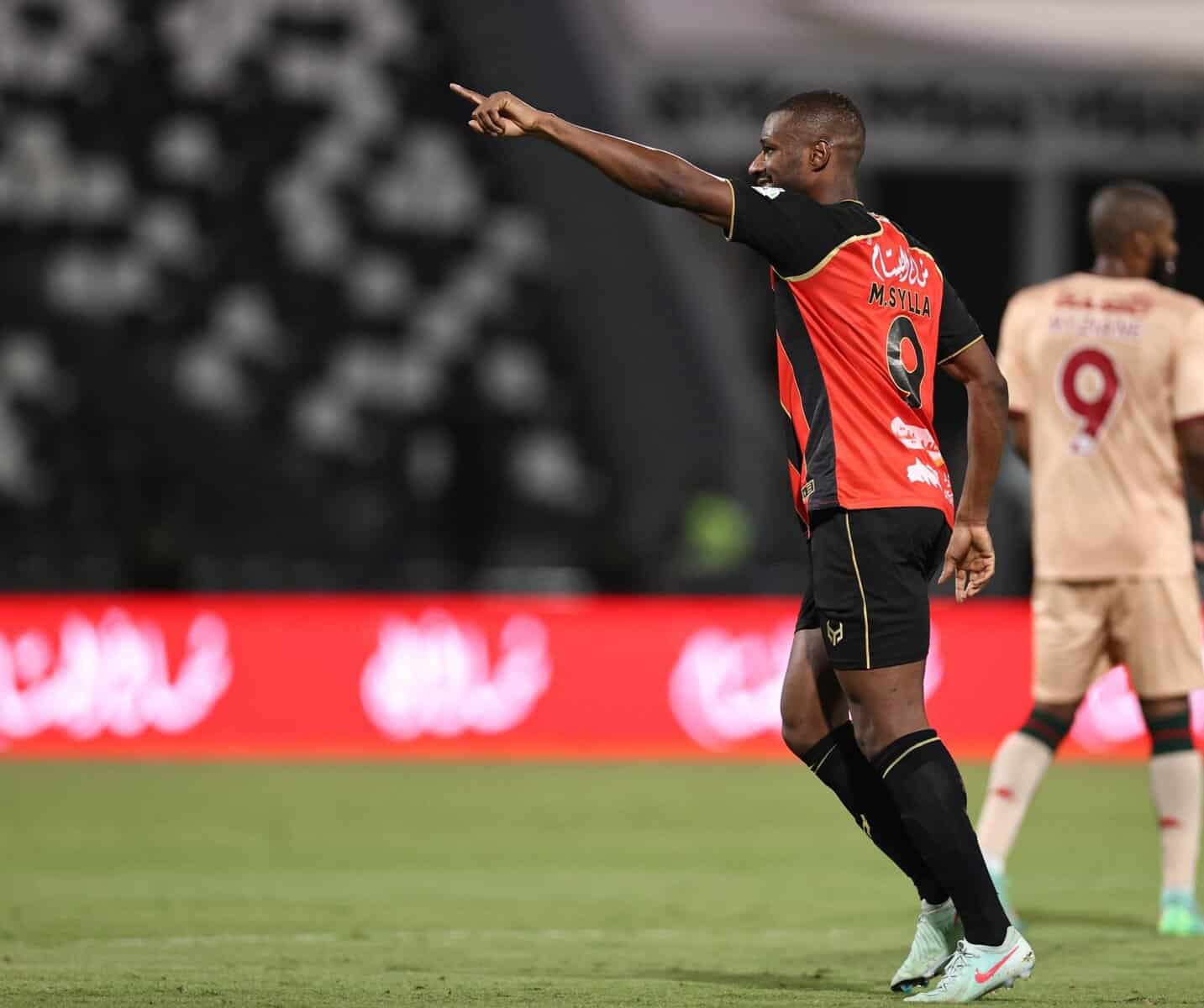 Saudi Pro League : Mamadou Sylla offre la victoire à Al-Riyadh contre Al-Kholood - wiwsport Saudi Pro League : Mamadou Sylla offre la victoire à Al-Riyadh contre Al-Kholood - wiwsport