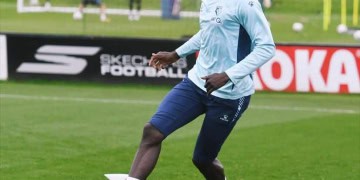 Formose Mendy : « Je suis venu à Watford pour apprendre et progresser »
