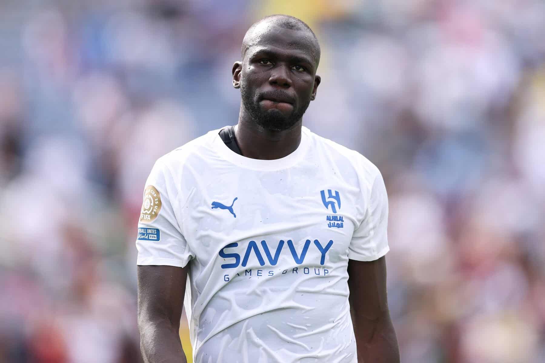Saudi Pro League : Kalidou Koulibaly voit rouge, Al Hilal s’impose face à Al Shabab - wiwsport Saudi Pro League : Kalidou Koulibaly voit rouge, Al Hilal s’impose face à Al Shabab - wiwsport