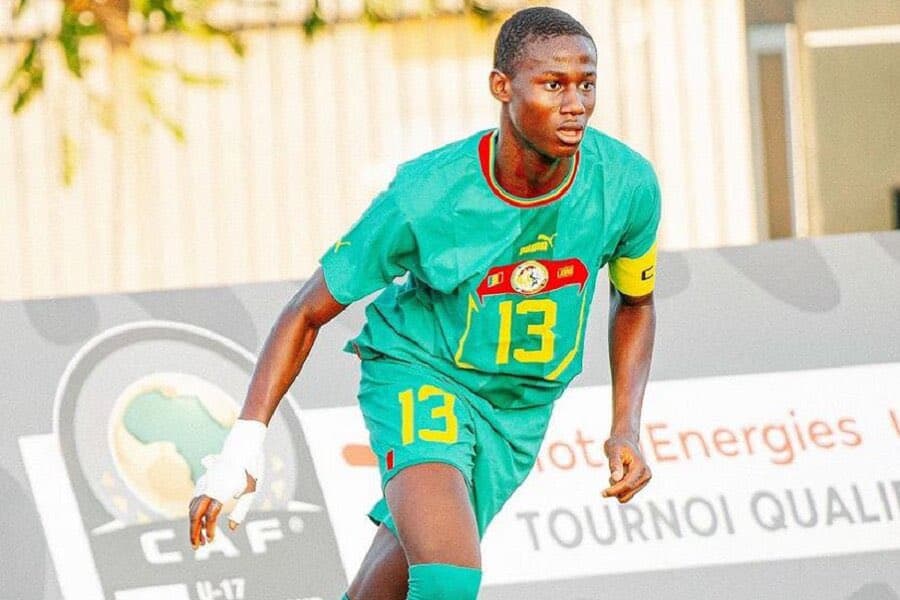 Mercato : Manchester United travaille sur la signature de la pépite sénégalaise Mouhamed Dabo - wiwsport Mercato : Manchester United travaille sur la signature de la pépite sénégalaise Mouhamed Dabo - wiwsport