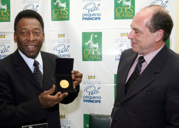 Une association brésilienne met aux enchères les trois buts de Pelé contre le Sénégal - wiwsport