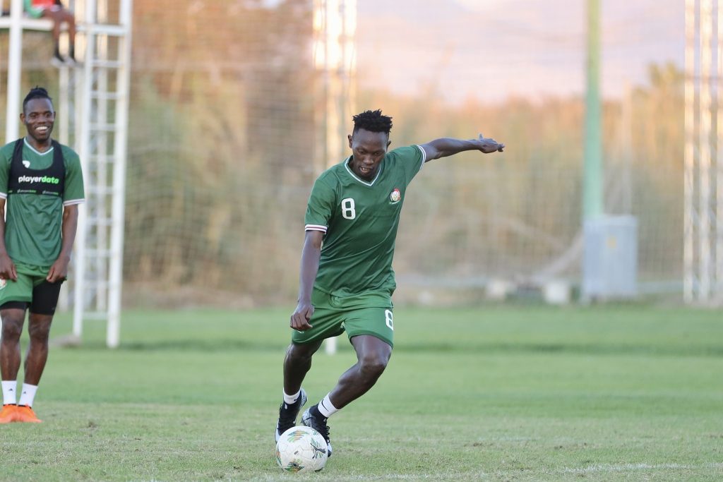 Duke Abuya, milieu de terrain du Kenya : « C’est un sentiment formidable de jouer sur le même terrain que des joueurs comme Sadio Mané » - wiwsport Duke Abuya, milieu de terrain du Kenya : « C’est un sentiment formidable de jouer sur le même terrain que des joueurs comme Sadio Mané » - wiwsport
