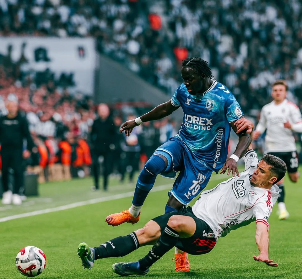 Süper Lig : Samsunspor partage les points avec Beşiktaş grâce à un but de Chérif Ndiaye - wiwsport Süper Lig : Samsunspor partage les points avec Beşiktaş grâce à un but de Chérif Ndiaye - wiwsport