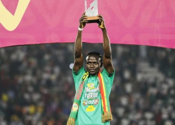 La très forte déclaration de Sadio Mané sur la pression subie pour gagner la CAN : « Lors de la CAN 2021, je n'ai jamais dormi plus de cinq heures d'affilée. Je ne recevais aucun respect » - wiwsport