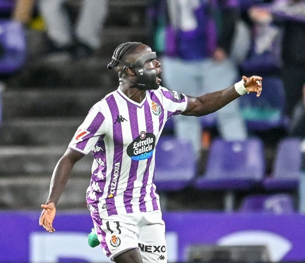 LaLiga 2 : Avec un but d'Amath Ndiaye, le Real Valladolid renverse Granada de Baïla Diallo et Souleymane Faye - wiwsport LaLiga 2 : Avec un but d'Amath Ndiaye, le Real Valladolid renverse Granada de Baïla Diallo et Souleymane Faye - wiwsport