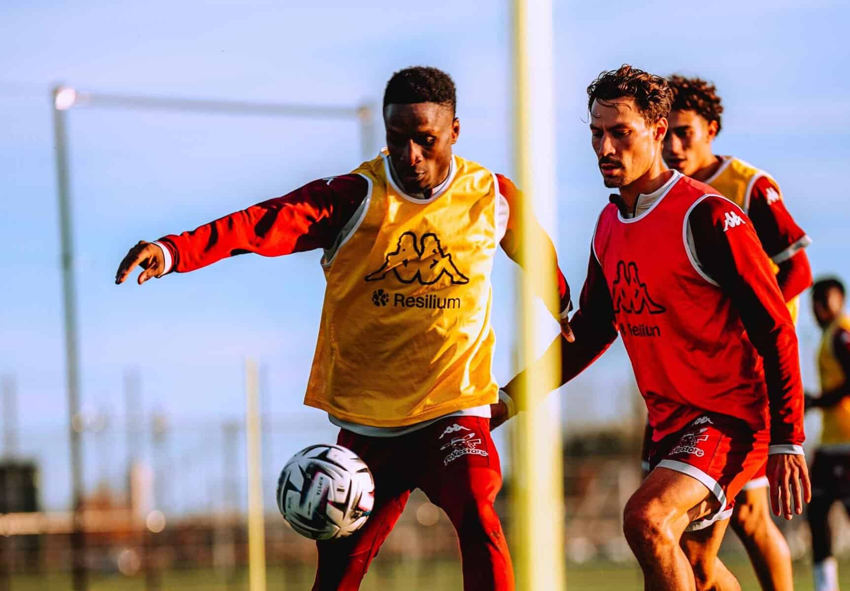 Foot : Bouna Sarr est à l’entraînement avec Metz - wiwsport Crédit image : FC Metz