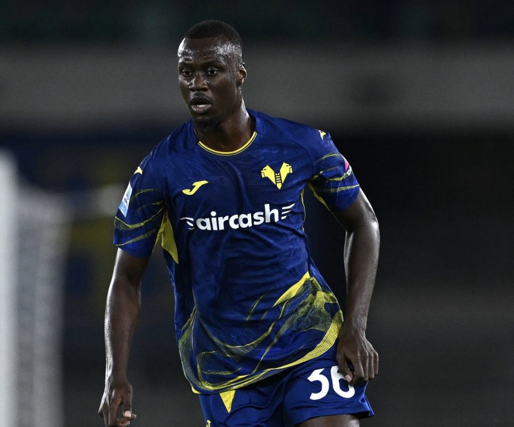 Serie A : Hellas Vérone de Cheikh Niasse s’incline sur le fil contre l’Inter Milan (1-2) - wiwsport Serie A : Hellas Vérone de Cheikh Niasse s’incline sur le fil contre l’Inter Milan (1-2) - wiwsport