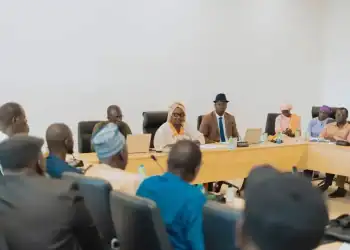 Élections Fédération Sénégalaise de Lutte (FSL) - Associations avec droit de vote à tous les niveaux : Deux dossiers rejetés par la Comission Électorale ! - wiwsport