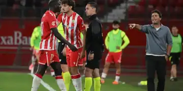 Almería / Dion Lopy présente ses excuses après sa colère contre Eibar : « Ce n&rsquo;est pas dans mes habitudes »