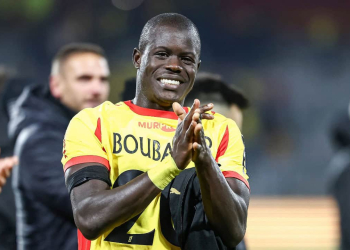 Malang Sarr revient sur son hommage à Pape Bouba Diop : « Il est de mon village de Rufisque ; un joueur qui m’a permis d’avoir mes premiers souvenirs en football en 2002» - wiwsport