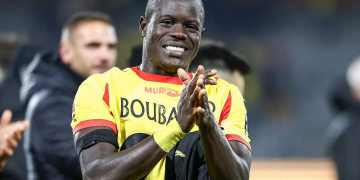 Malang Sarr revient sur son hommage à Pape Bouba Diop : « Il est de mon village de Rufisque ; un joueur qui m’a permis d’avoir mes premiers souvenirs en football en 2002»