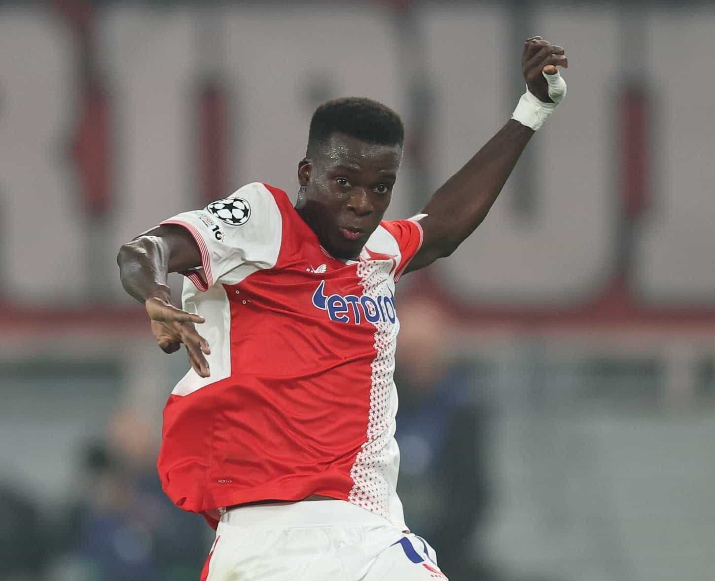 Ligue des Champions : Youssoupha Mbodji titulaire face à Arsenal - wiwsport Ligue des Champions : Youssoupha Mbodji titulaire face à Arsenal - wiwsport