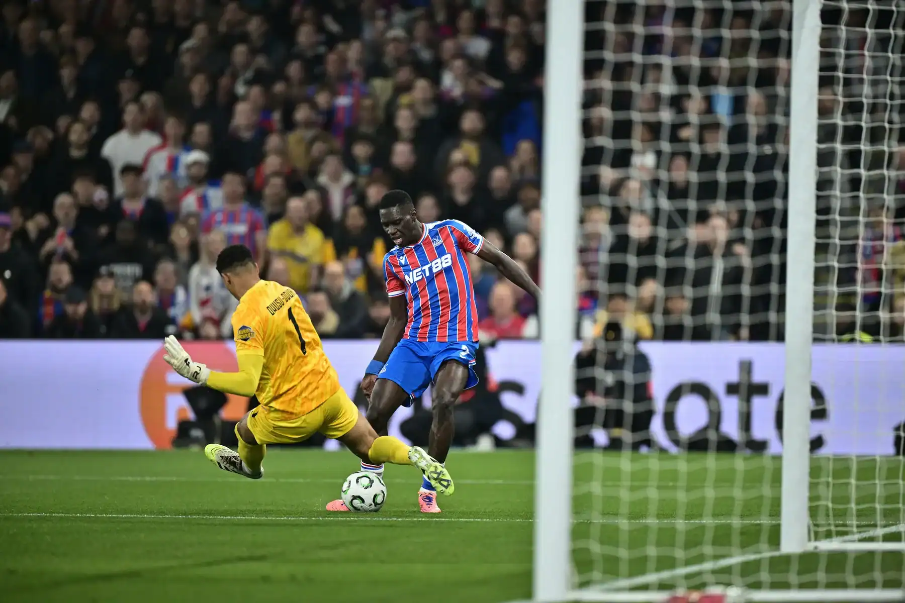 Ligue Conférence : Emmené par un Ismaïla Sarr centenaire, Crystal Palace se reprend contre l'AZ Alkmaar - wiwsport