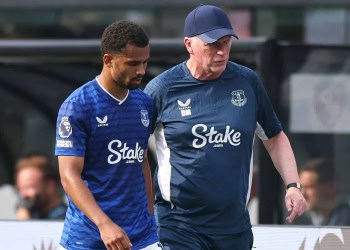 Everton : « Ce serait une erreur de la part des clubs de ne pas s'intéresser à lui », David Moyes évoque l'avenir d'Iliman Ndiaye - wiwsport Everton : « Ce serait une erreur de la part des clubs de ne pas s'intéresser à lui », David Moyes évoque l'avenir d'Iliman Ndiaye - wiwsport