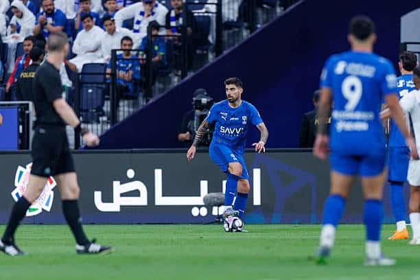 Saudi Pro League - Sans Kalidou Koulibaly, Al Hilal domine Al Najma Sports Club (4-2) - wiwsport RIYADH, SAUDI ARABIA - OCTOBER 31: Ruben Neves of team Al-Hilal FC during the Saudi Pro League match between Al Hilal and Al Shabab at Kingdom Arena on October 31, 2025 in Riyadh, Saudi Arabia. (Photo by Abdullah Ahmed/Getty Images)
