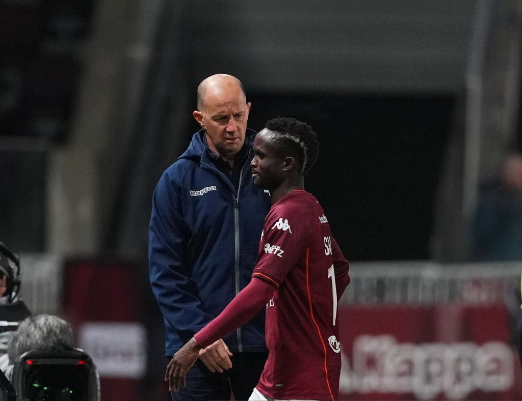 FC Metz : Stéphane Le Mignan donne des nouvelles de Cheikh Sabaly, sorti sur blessure contre Rennes - wiwsport