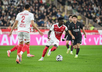 Ligue 1 : L'AS Monaco surprend le Paris Saint-Germain et se relance - wiwsport